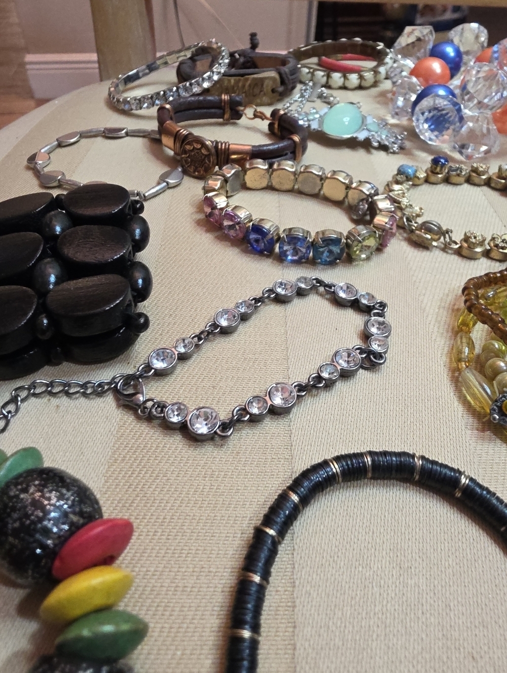 RESELLERS!!! LOT OF 27 BRACELETS KEEP OR RESELL - Picture 10 of 10